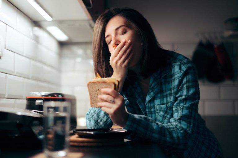 Γιατί πρέπει να κοιμάστε αν θέλετε να χάσετε βάρος